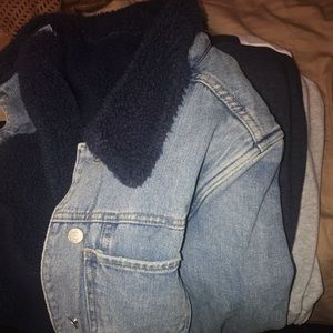 Pacsun denim jacket Sherpa lining worn once
